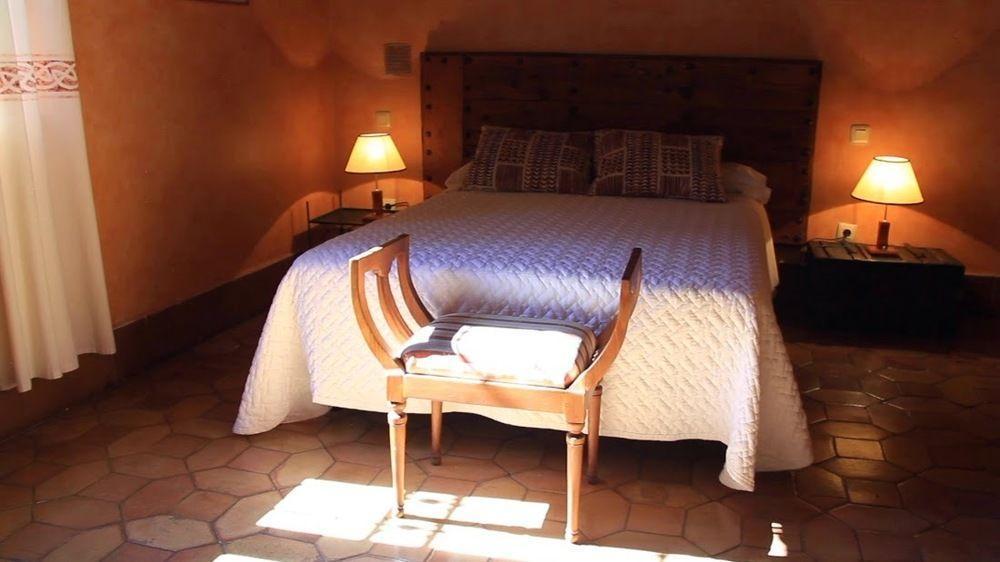 Posada De La Triste Condesa Arenas de San Pedro Exteriör bild